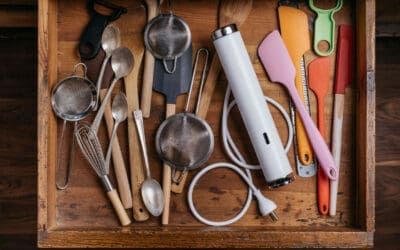 FOUR HANDY AND HELPFUL TECH GADGETS FOR THE KITCHEN