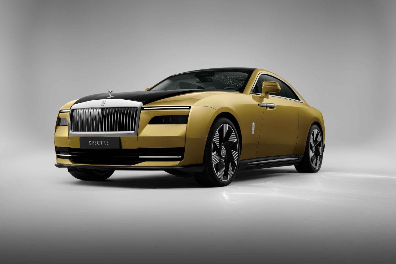 1 Spectreunveiled–Thefirstfully Electricrolls Royce Front3 4