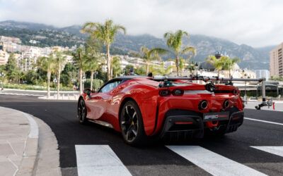 THE FASTEST SUPERCARS YOU CAN BUY RIGHT NOW