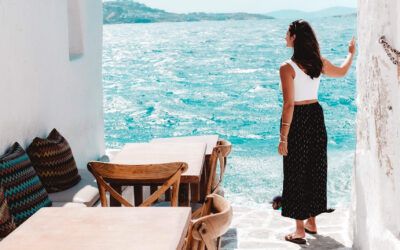 A TRIP TO MYKONOS: A GUIDE TO MEDITERRANEAN BLISS